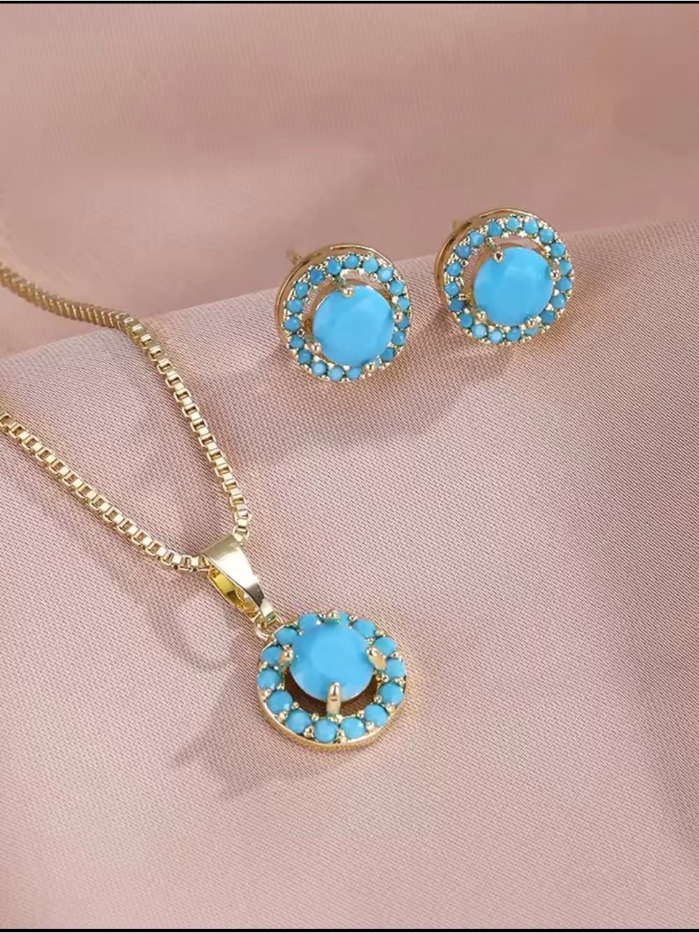 Vibrant Turquoise Teal Halo Stud Earring with necklace Set